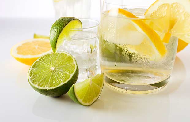 bigstock-Drinks-With-Lemon-And-Lime--31914266