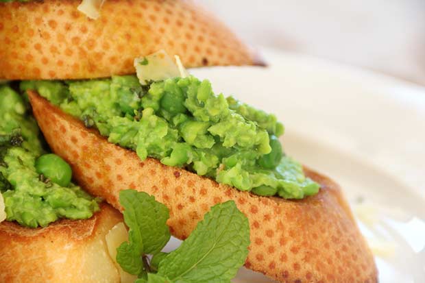 bigstock-Green-Pea-Baguette-38272645