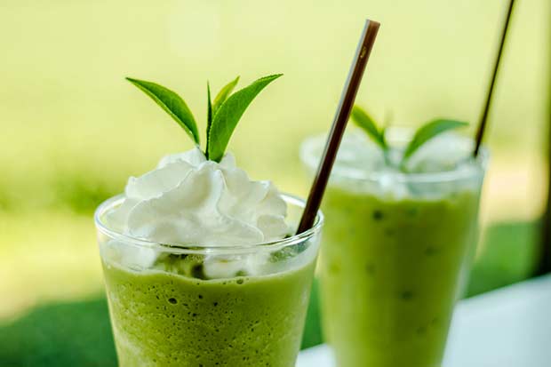 bigstock-Green-Tea-Smoothies-55319093