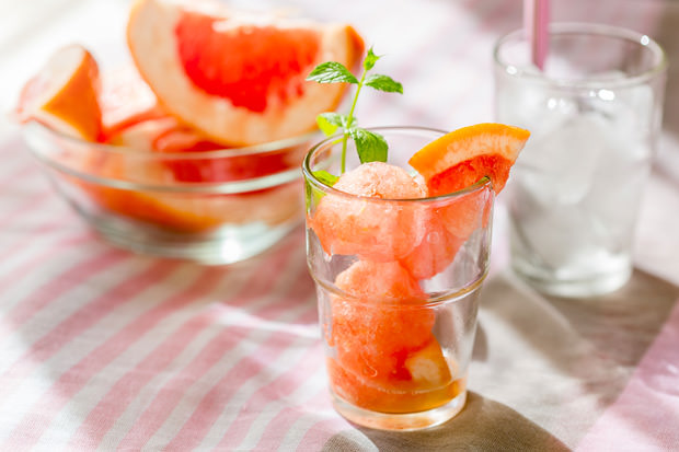 bigstock-Homemade-grapefruit-sorbet-53501155