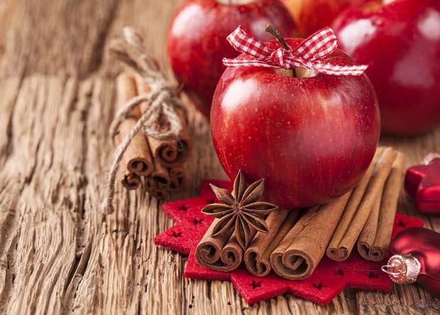 bigstock-Red-winter-apples-with-cinnamo-54006157